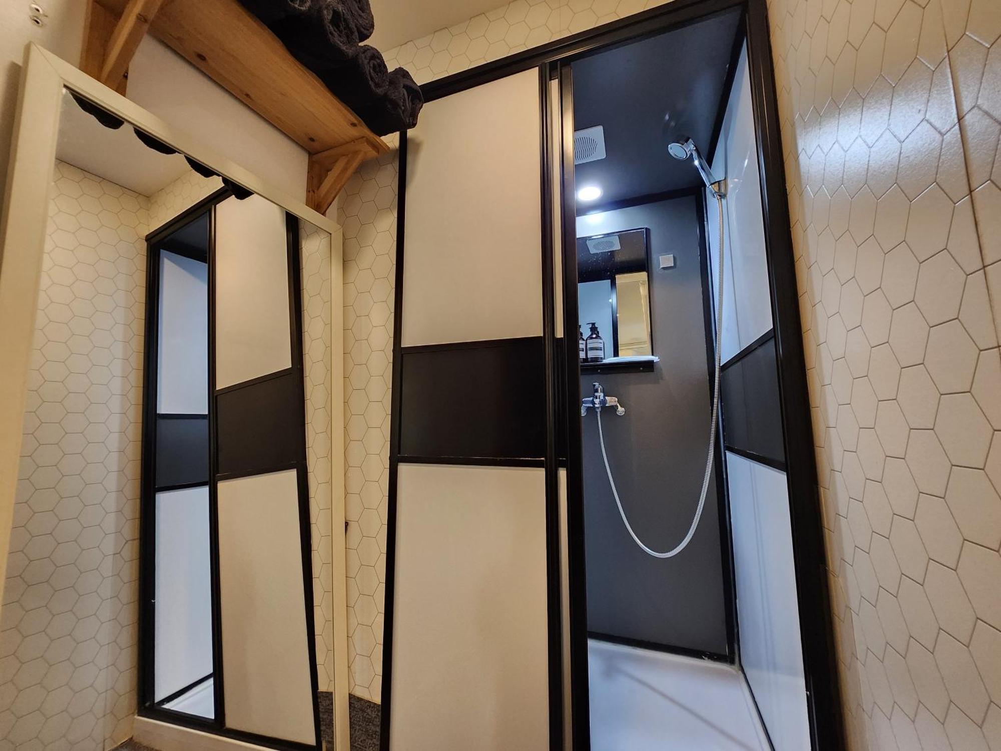 Olive Hostel W Seoul Exterior photo